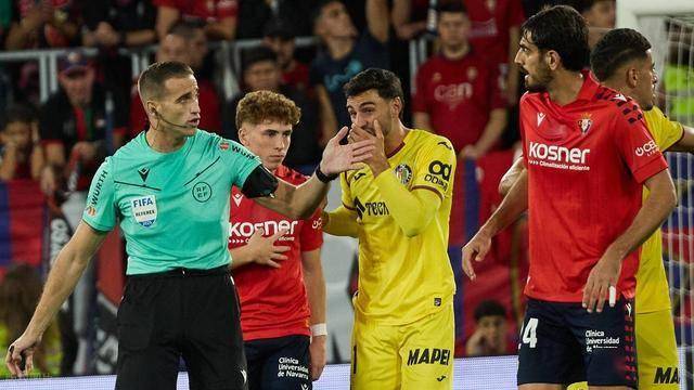 开云电竞 -法甲赛程吃紧；巴塞罗那赛前强势反弹；信心回归；控场能力受关注 